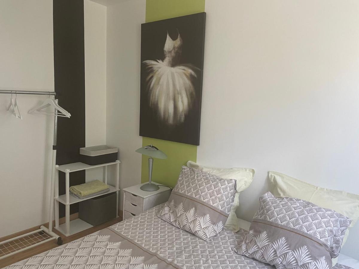 Les Terrasses Des Gardies Bed & Breakfast Pignan Eksteriør bilde